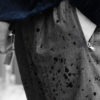 Pantalon gris et taches noires Messagerie Revolt Orléans