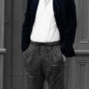 Pantalon gris et taches noires Messagerie Revolt Orléans