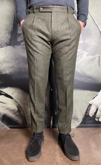 Berwich pantalon chevron olive revolt orleans