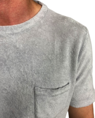 Revolt_t-shirt_Ã©ponge_col_o_perle_dÃ©tail-removebg-preview