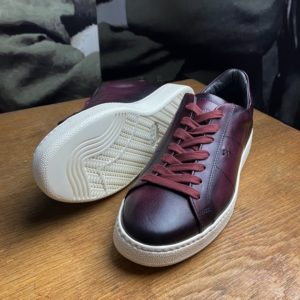 GIORGIO 1958 Sneakers Cuir Patine Bordeaux Revolt