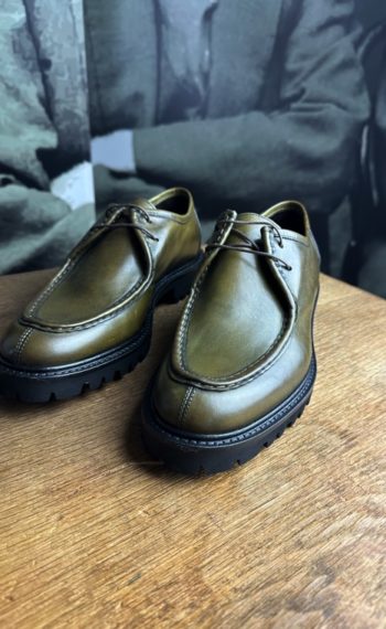 Tagliatore chaussures derbys cuir patiné kaki revolt orleans