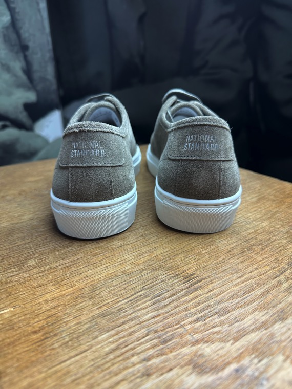 NATIONAL STANDARD - Edition 3 Nubuck Taupe – Image 3